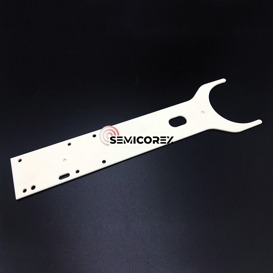 Alumina robot paže