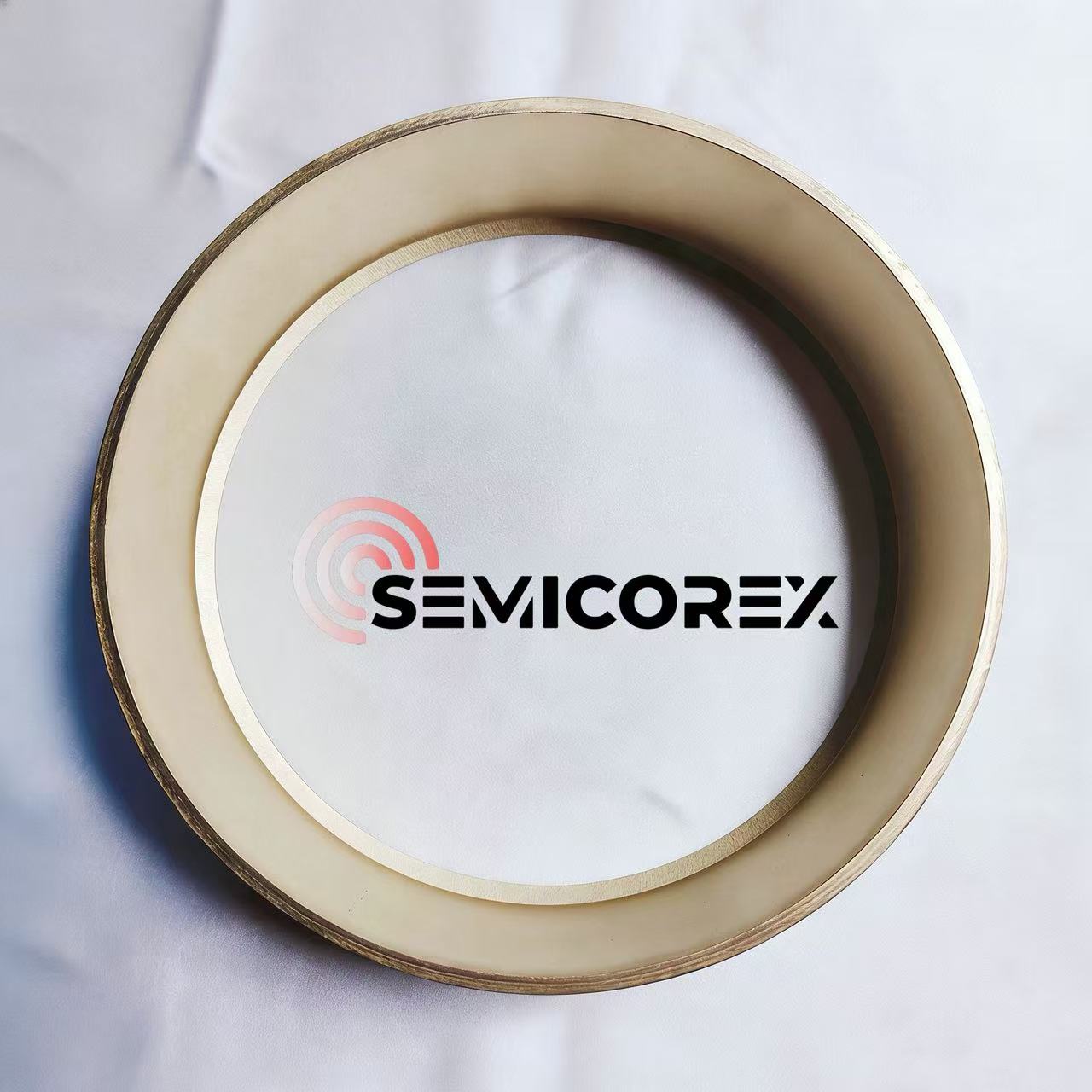 Vodicí kroužky potažené karbidem tantalu